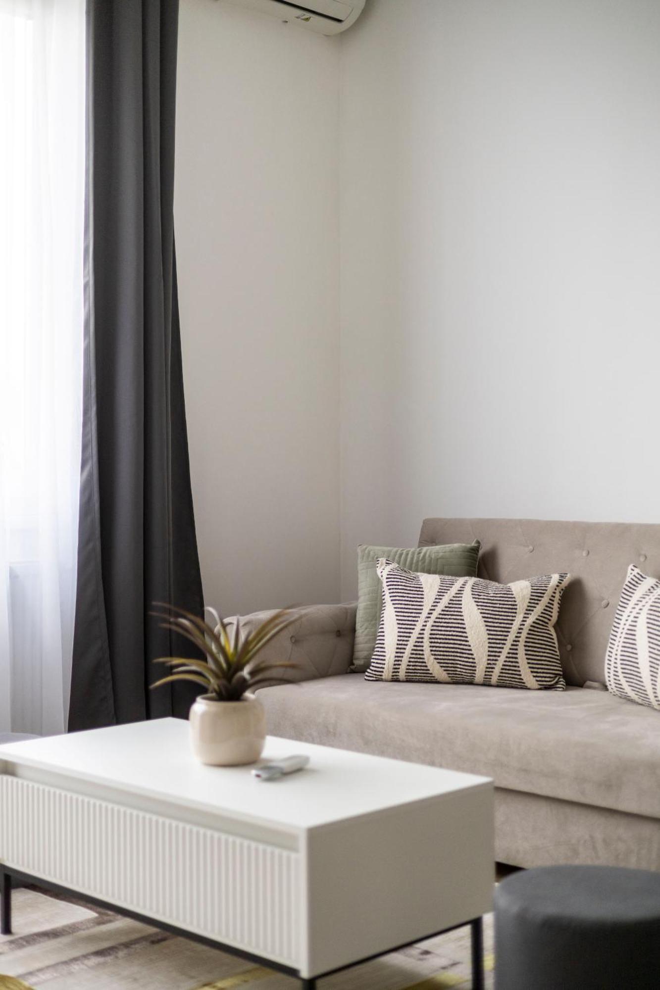 Luxy Central Spacious & Cozy Residence With Balcony Будапеща Екстериор снимка