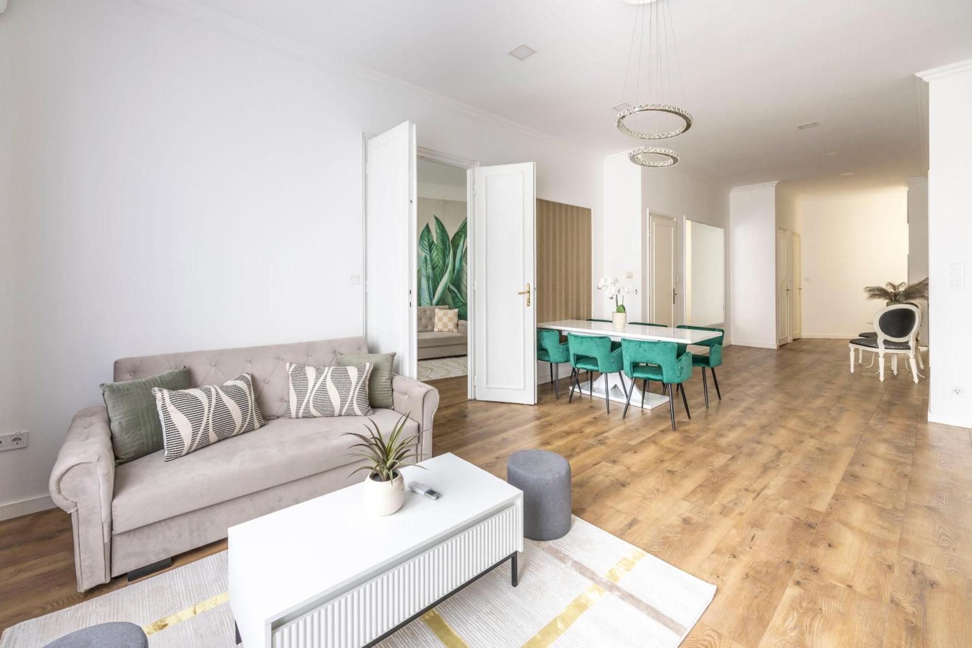 Luxy Central Spacious & Cozy Residence With Balcony Будапеща Екстериор снимка