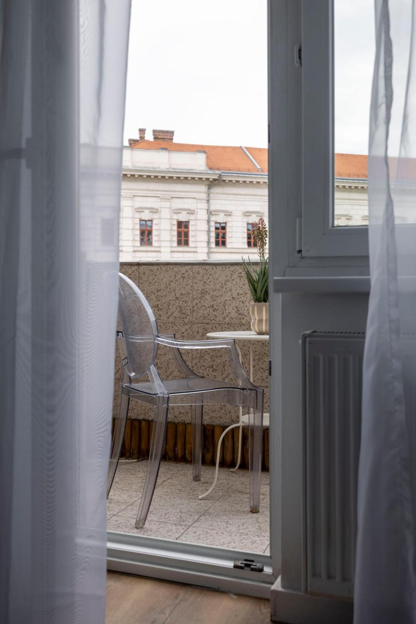 Luxy Central Spacious & Cozy Residence With Balcony Будапеща Екстериор снимка